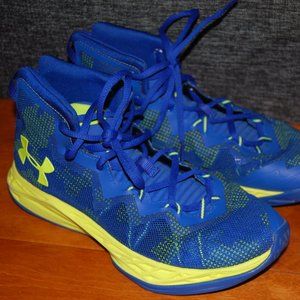 Boy's Under Armour Basketball shoes Size 6